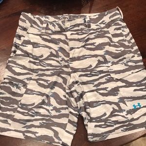 Under armour heat gear shorts